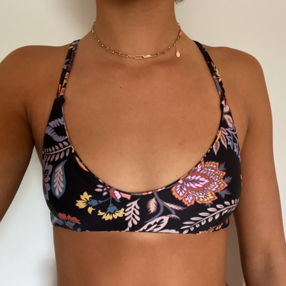 Patterned swimsuit top